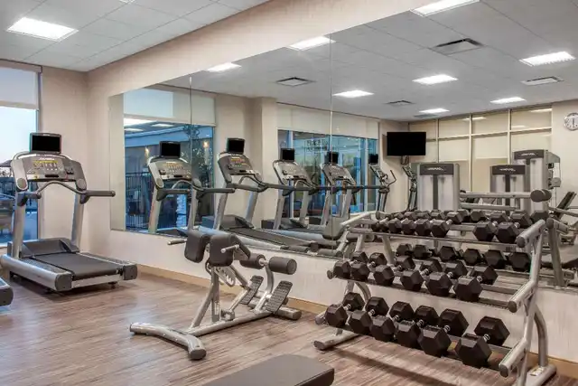 Cambria Hotel Orlando Universal Boulevard Sport und Entertainment