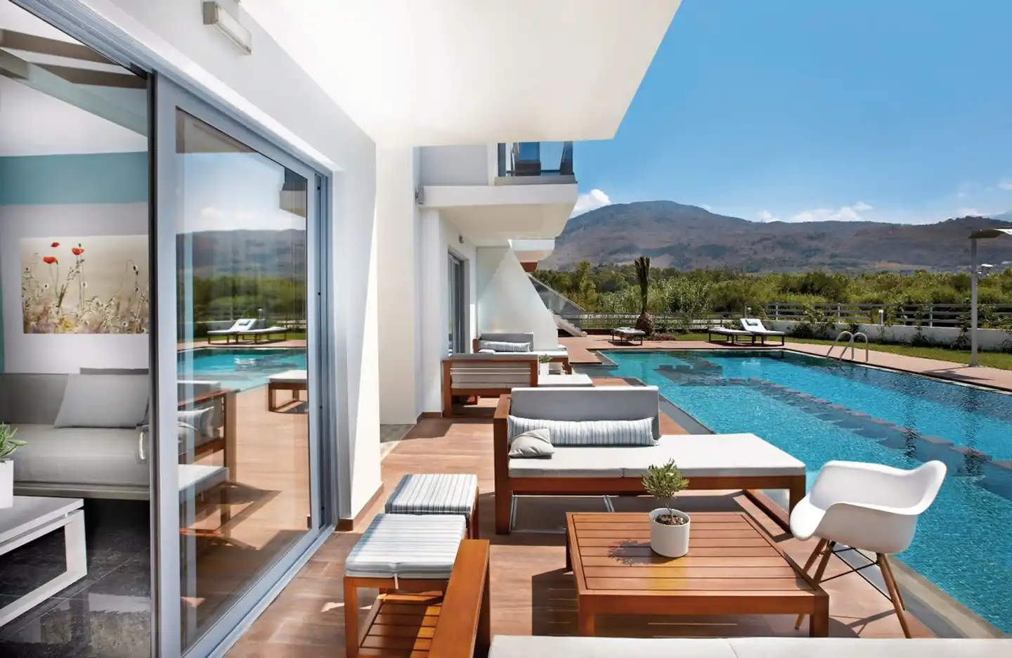 Sunday Beach Pool