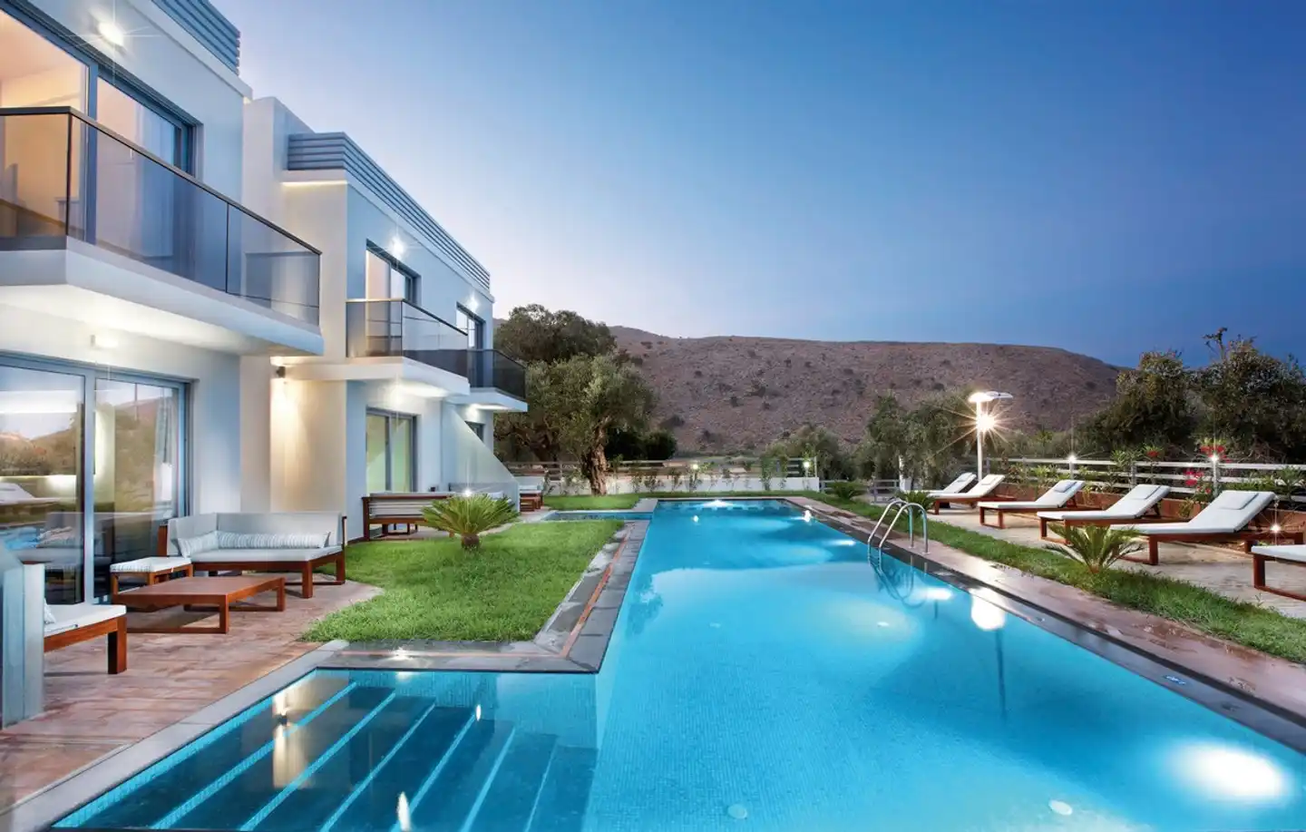 Sunday Beach Pool