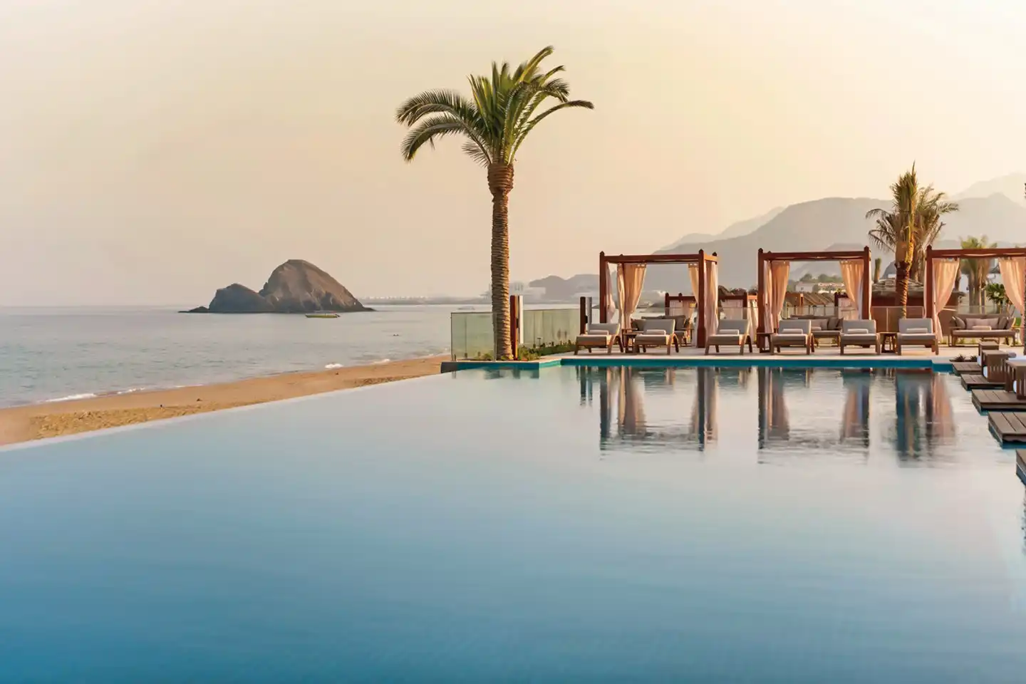 Naama Beach Villas & Spa Pool