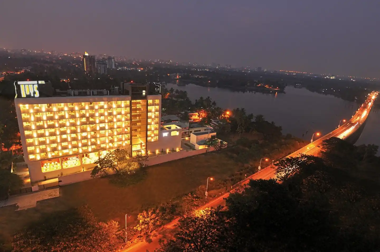 Keys Select Kochi - By Lemon Tree Hotels Aussenansicht