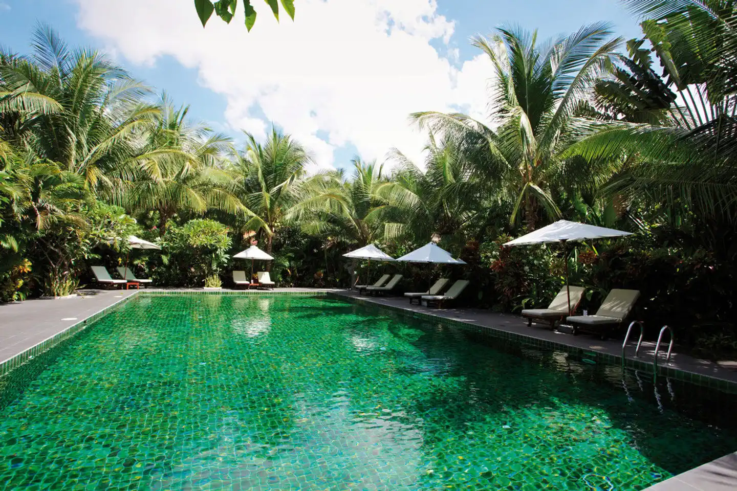 Cham Villas Pool
