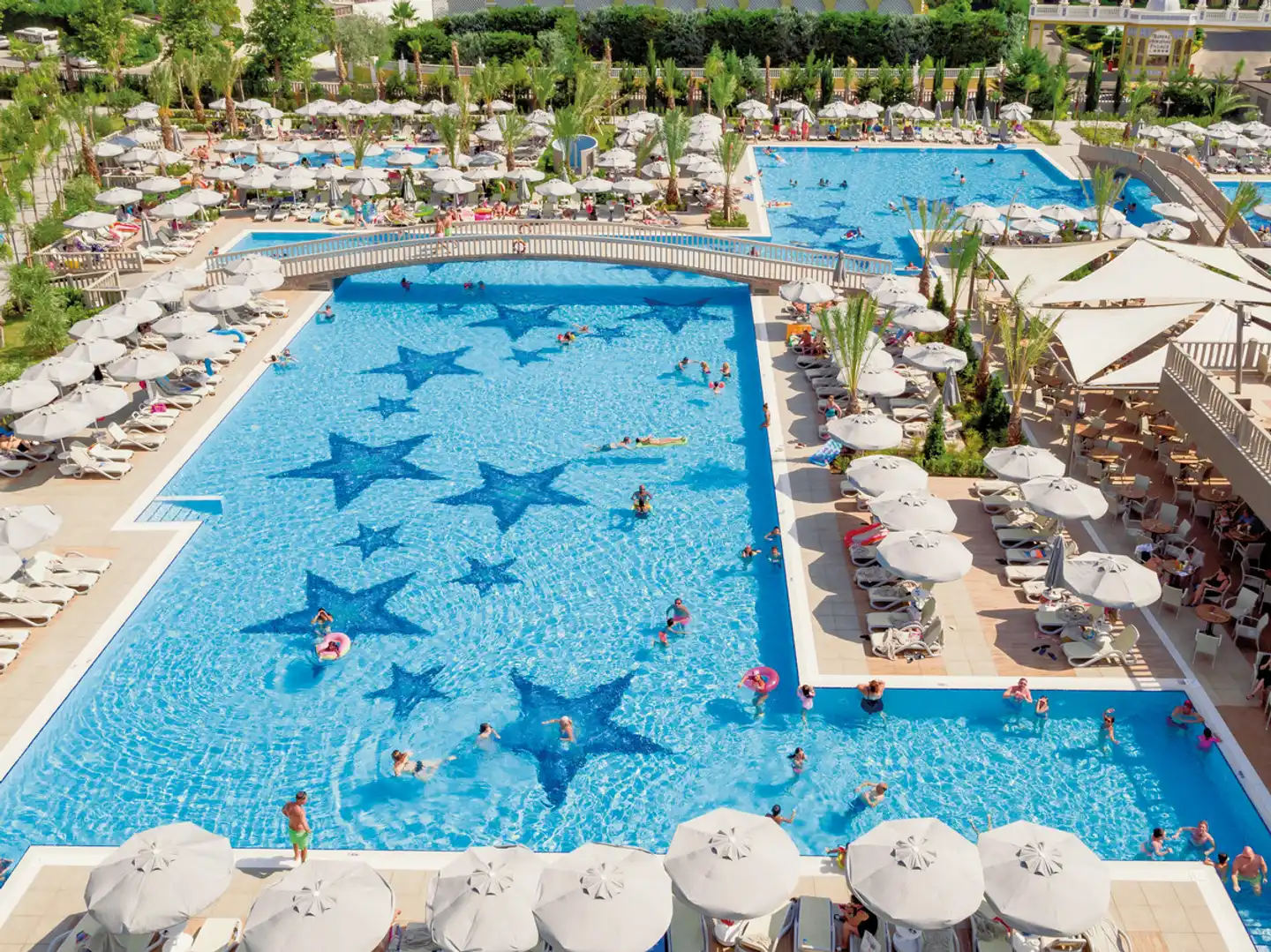 Royal Seginus Pool