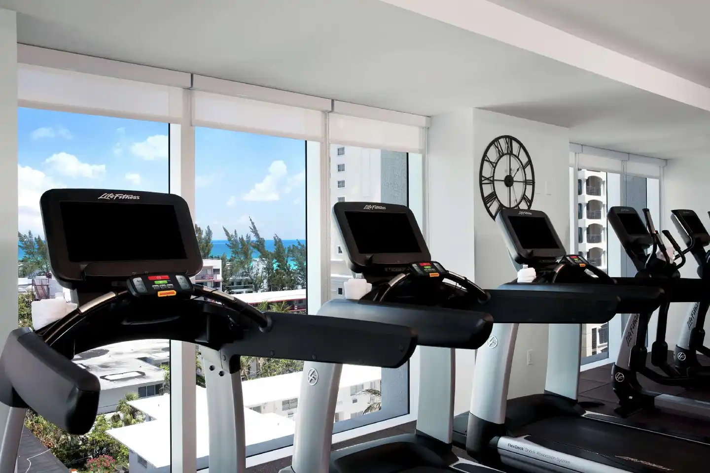 Conrad Fort Lauderdale Beach Sport und Entertainment