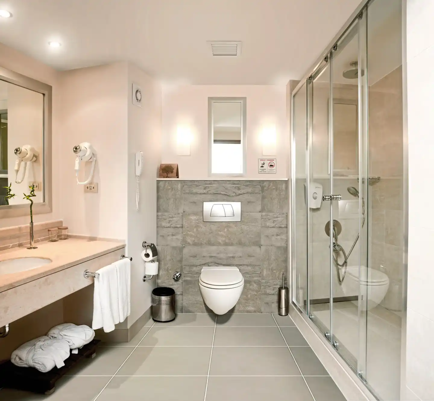 Korumar Deluxe Hotel Badezimmer