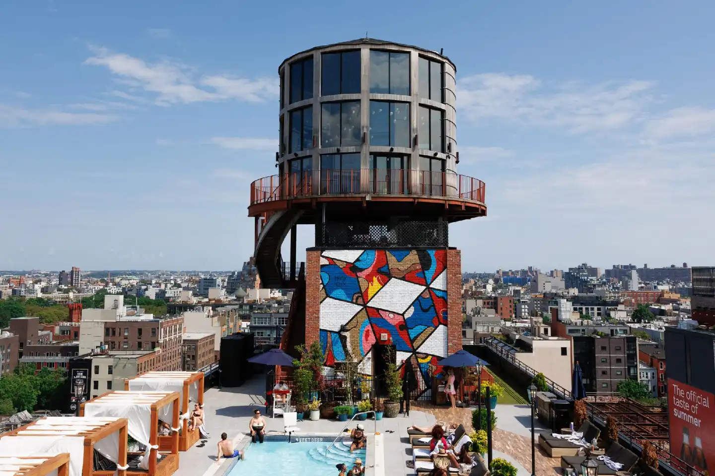 Arlo Williamsburg Pool