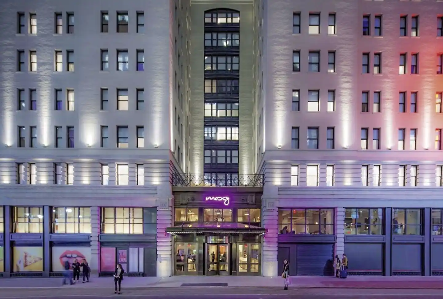 MOXY NYC Times Square Aussenansicht