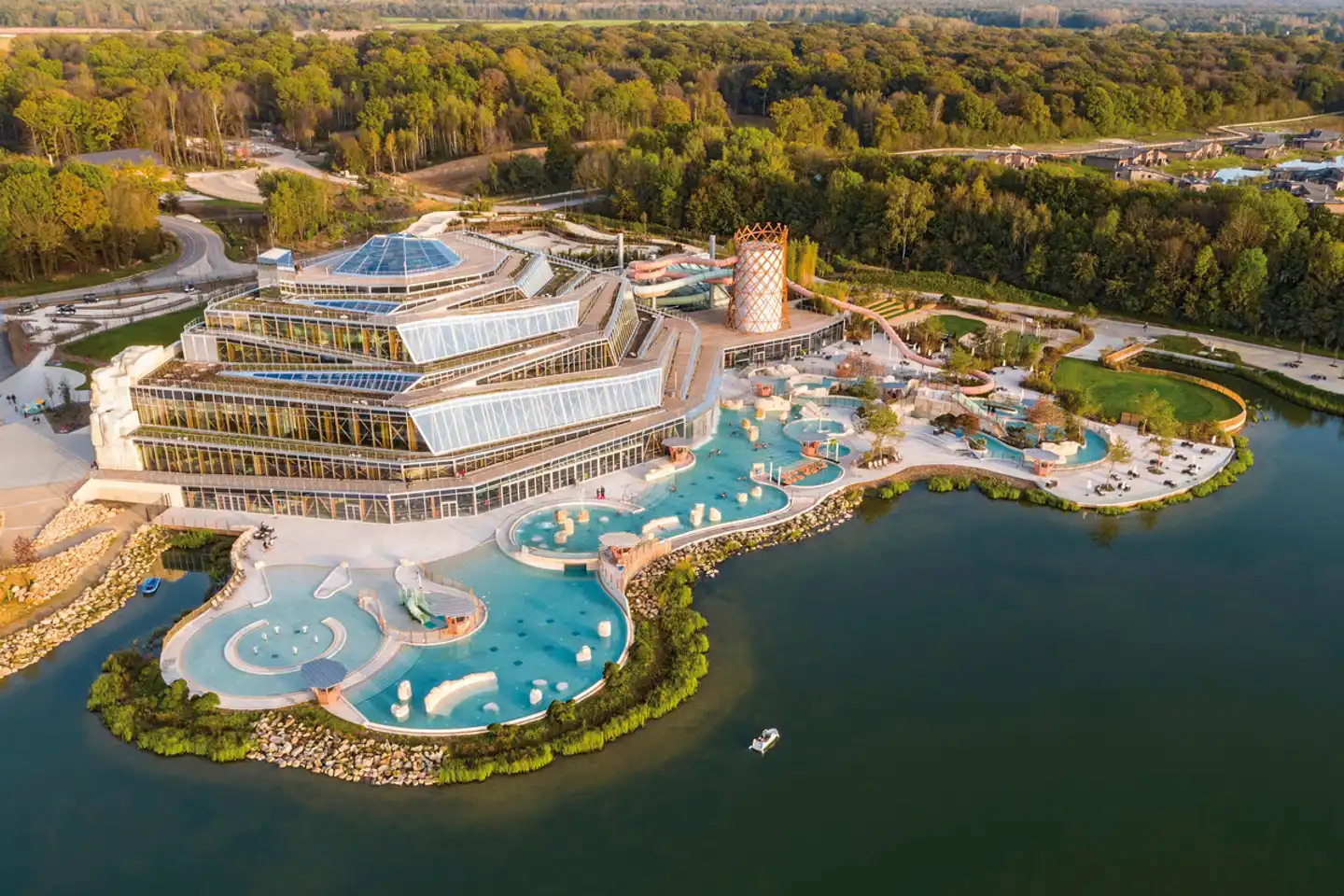 Center Parcs Villages Nature Paris Aussenansicht