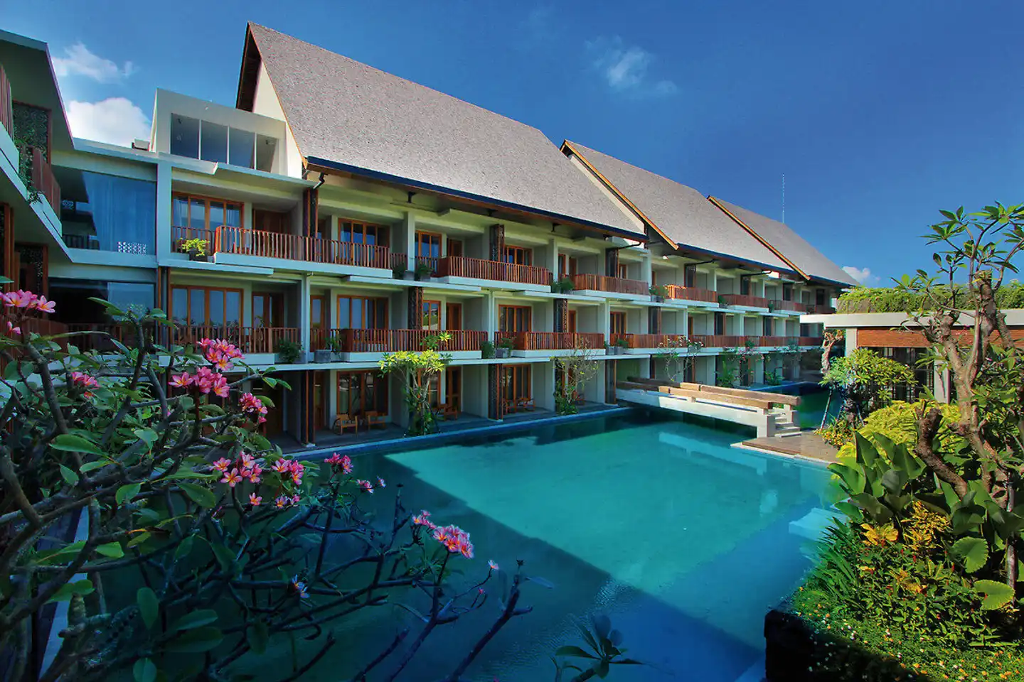 Swarga Suites Bali Berawa Pool