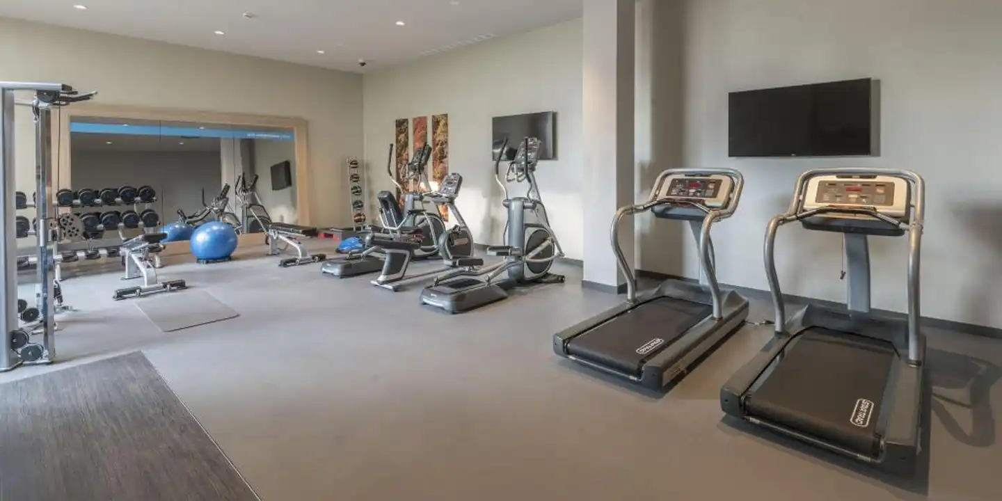 Hampton by Hilton Freiburg Sport und Entertainment