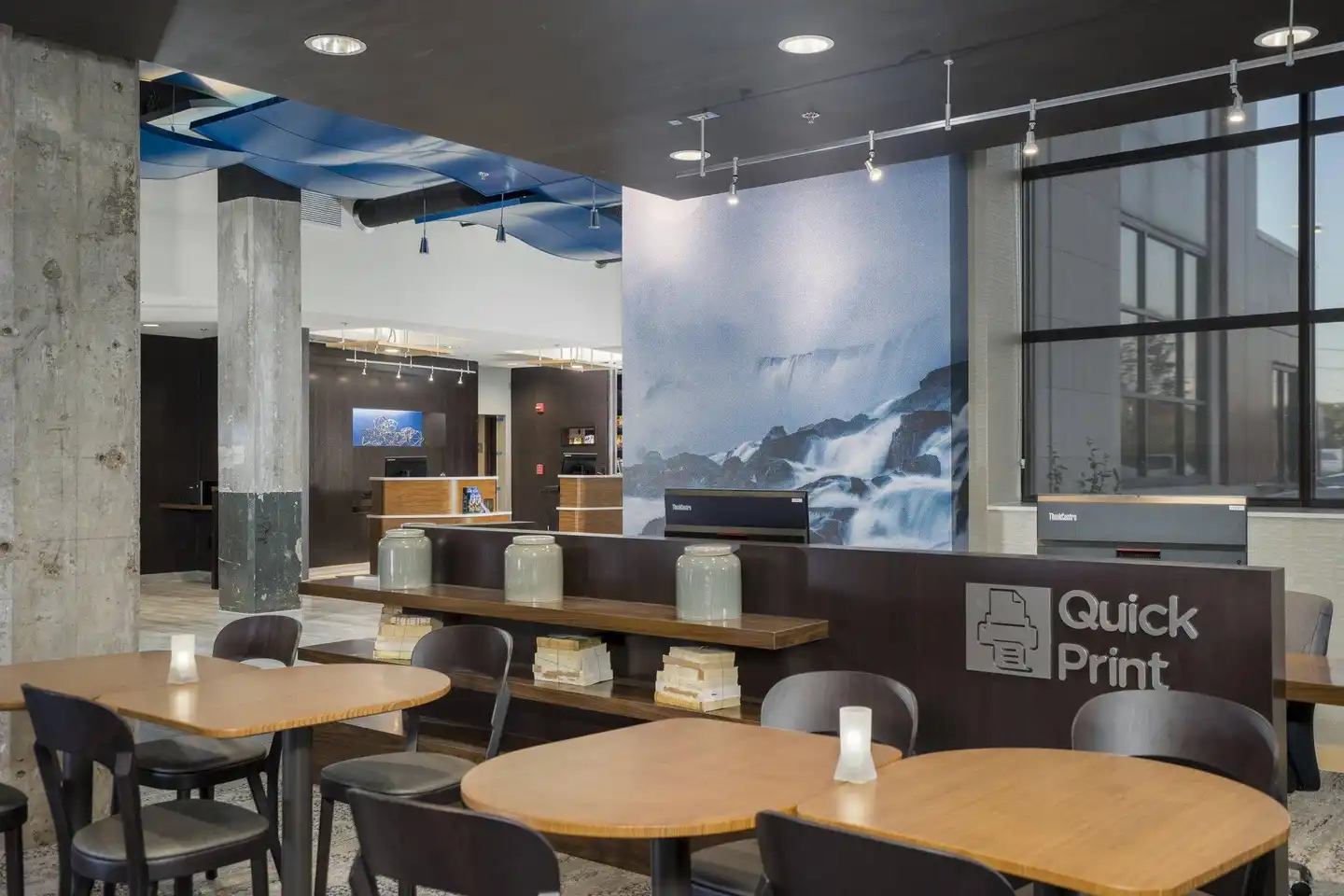 Courtyard by Marriott Niagara Falls, USA Bar