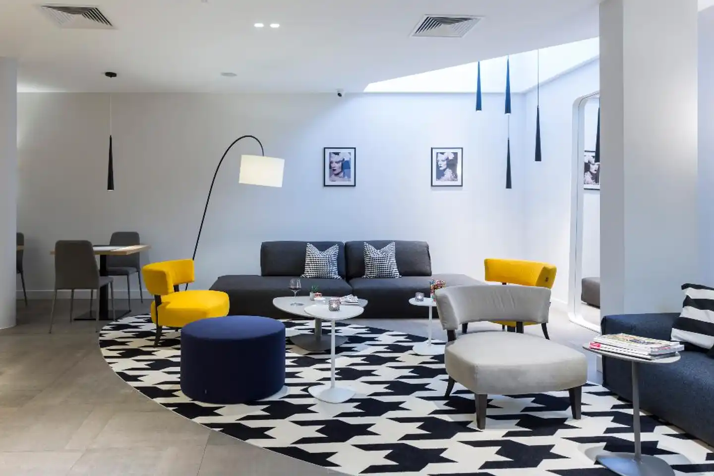 Livris Hotel Lobby