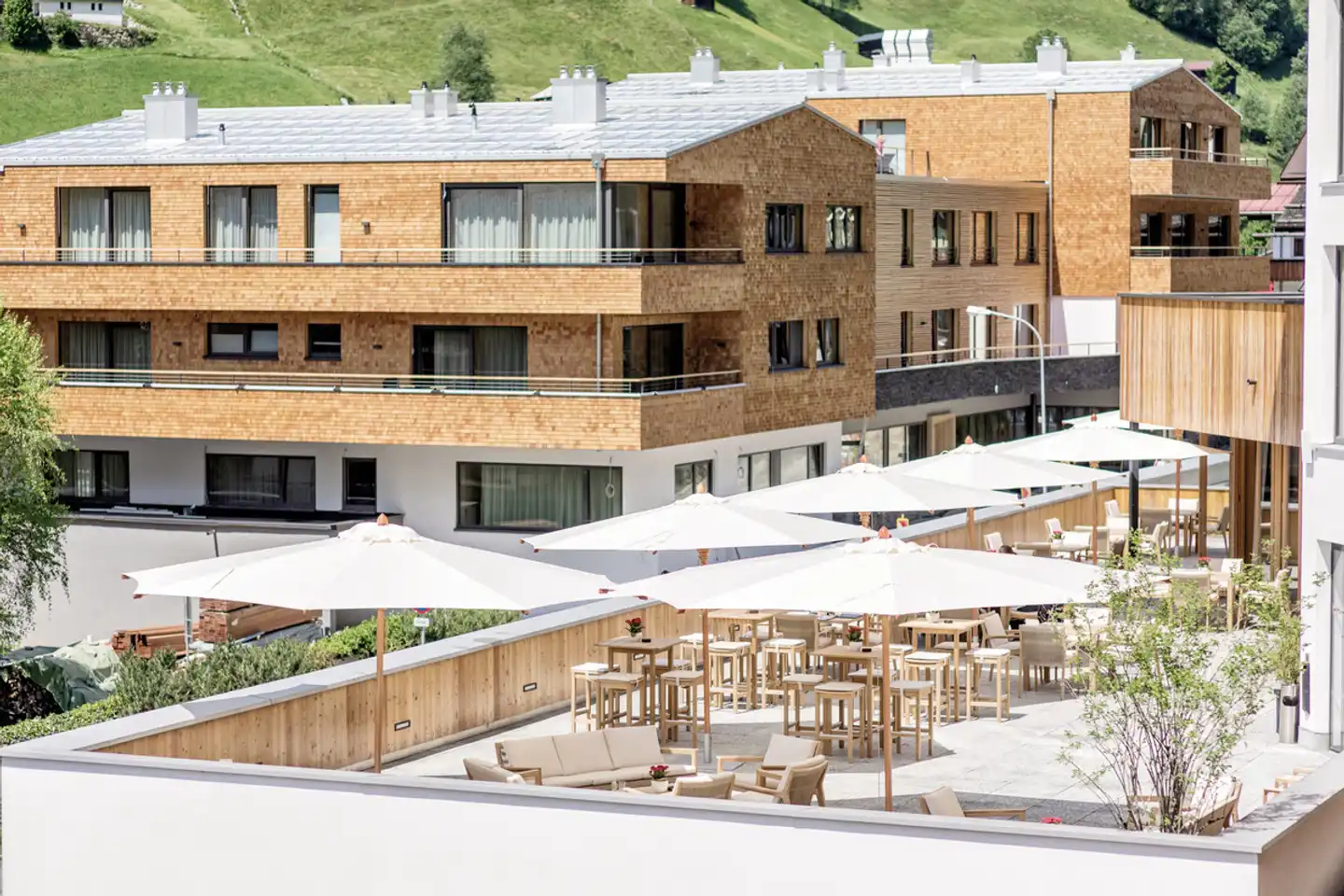 Sporthotel Chalets Aussenansicht
