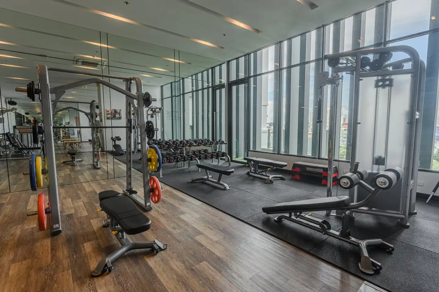 Oakwood Hotel and Residence Sri Racha Sport und Entertainment