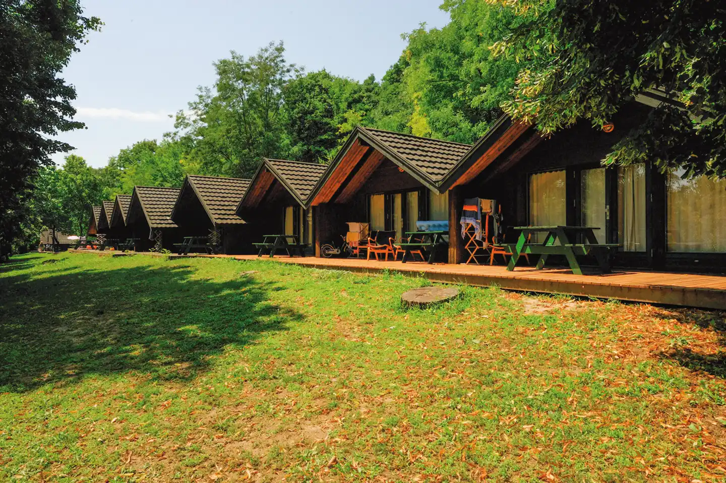 Club Tihany Bungalók Aussenansicht