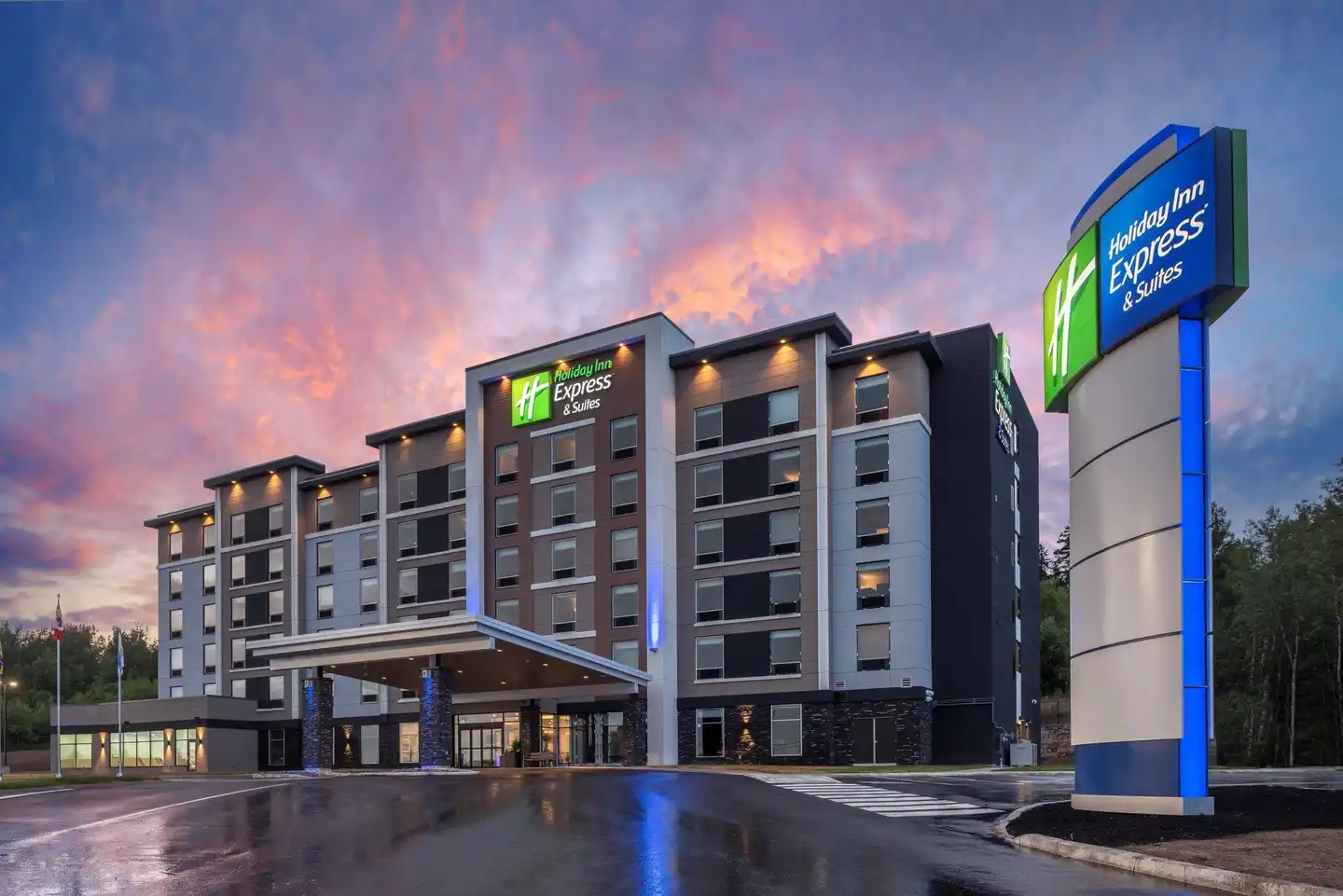 Holiday Inn Express & Suites Moncton Aussenansicht