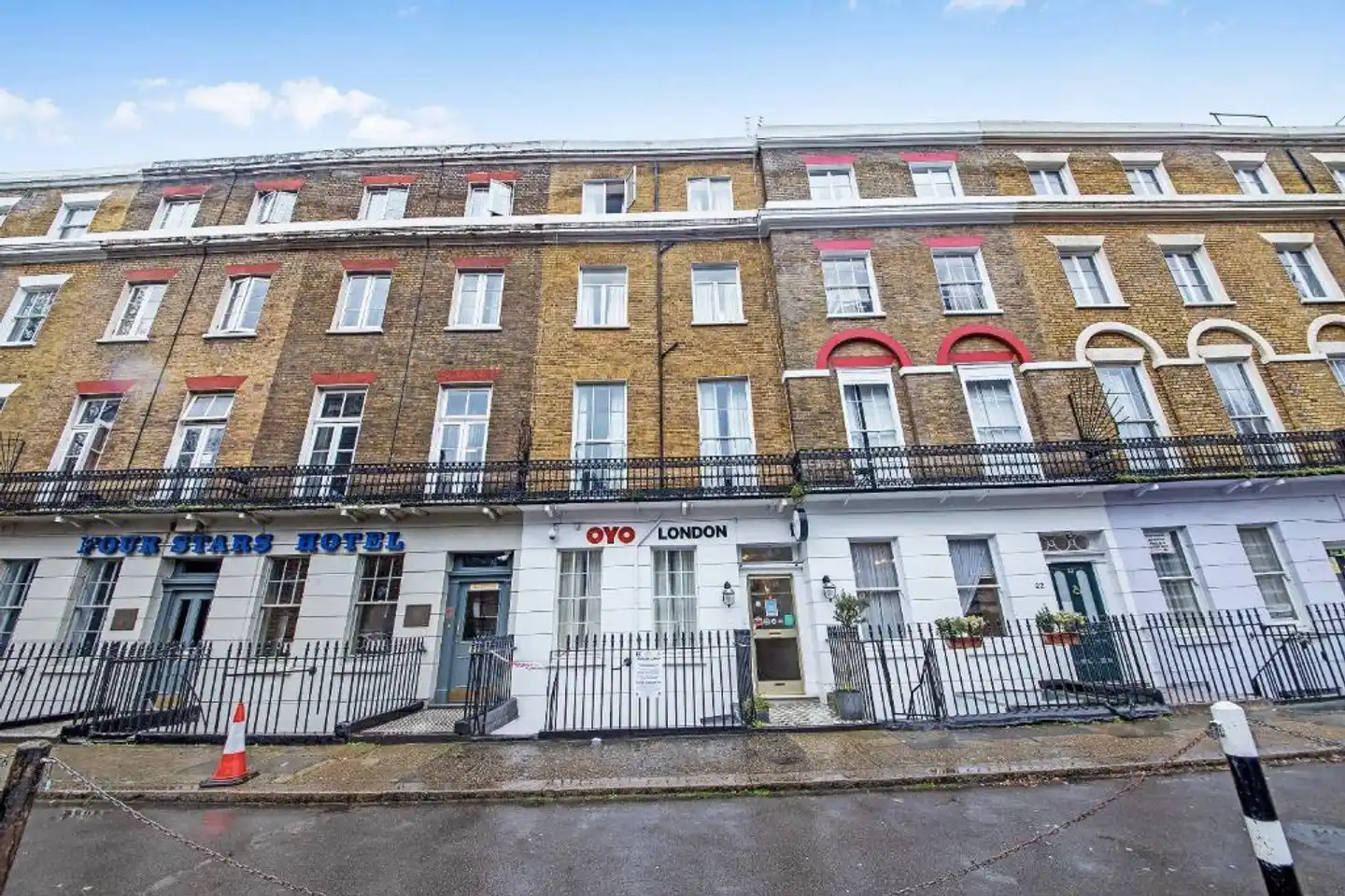 OYO Townhouse 30 Sussex Aussenansicht