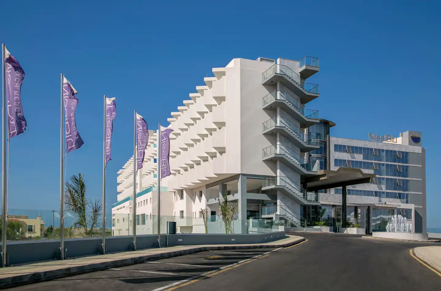 NissiBlu Beach Resort Aussenansicht