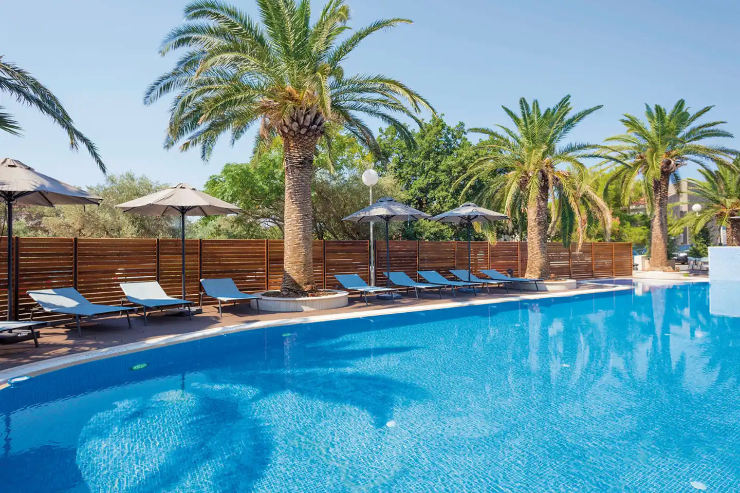 AMI Budva Petrovac Pool