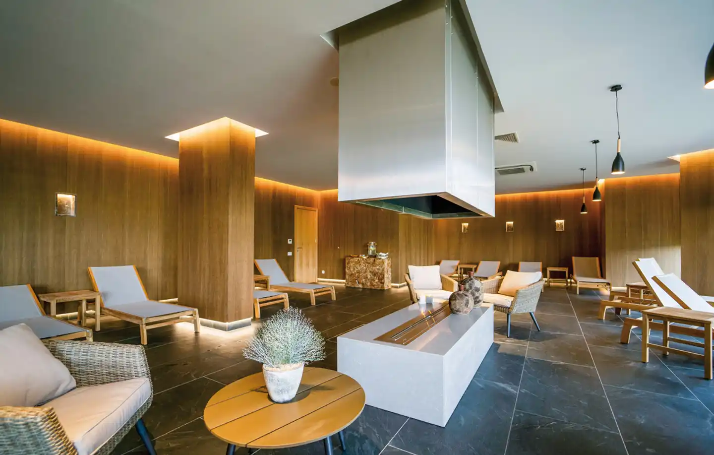 Wave Resort Lobby