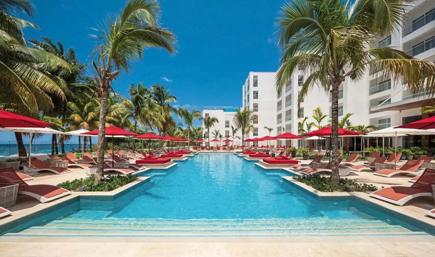S Hotel Montego Bay Pool
