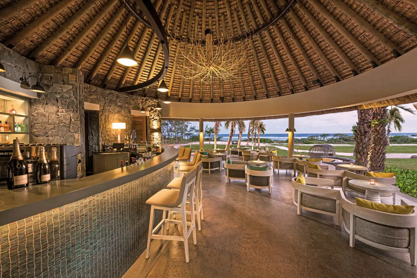Anantara Iko Mauritius Resort & Villas Bar