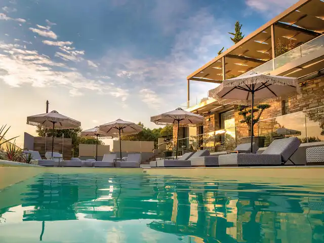 Casa Bloo Pool
