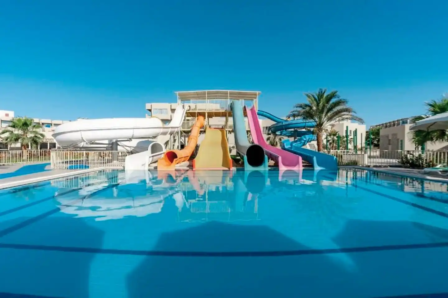 Seven Seas Jolie Bay Pool