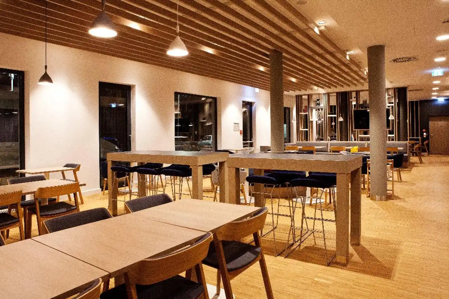 Holiday Inn Express Trier Bar