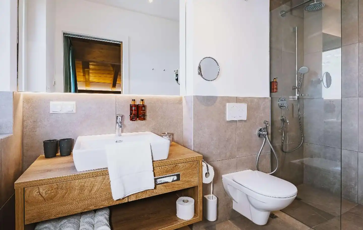 Elements Resort Zell am See; BW Signature Collection Badezimmer