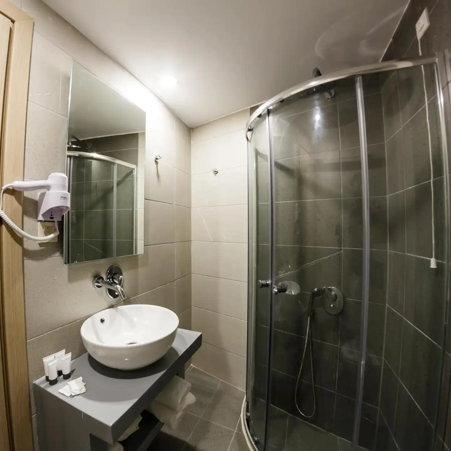 Porto Planos Beach Hotel Badezimmer