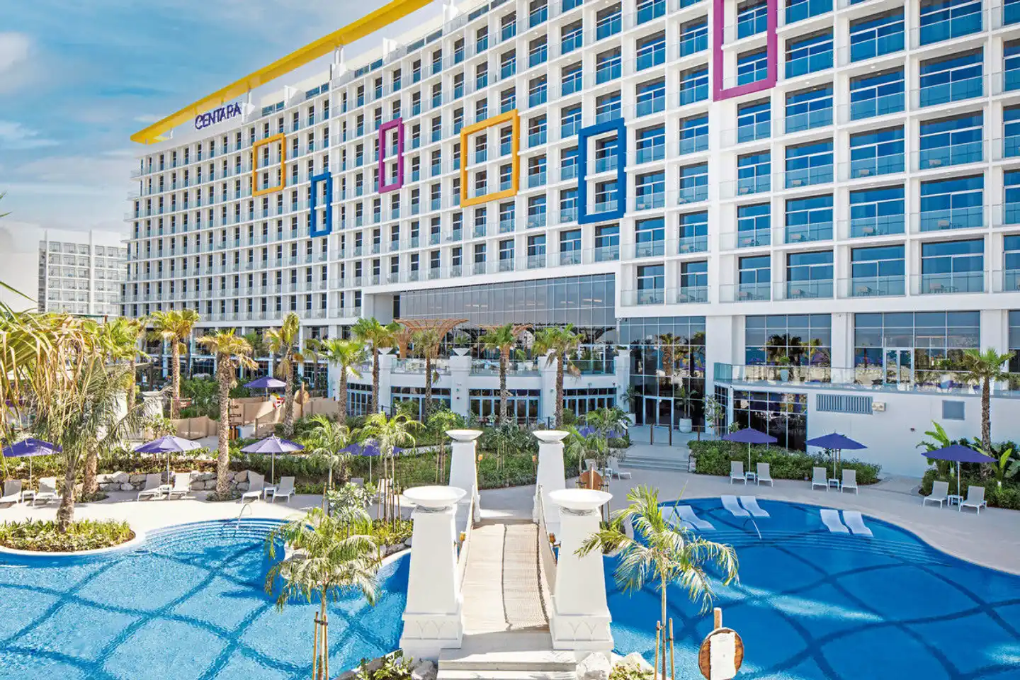 Centara Mirage Beach Resort Dubai Pool