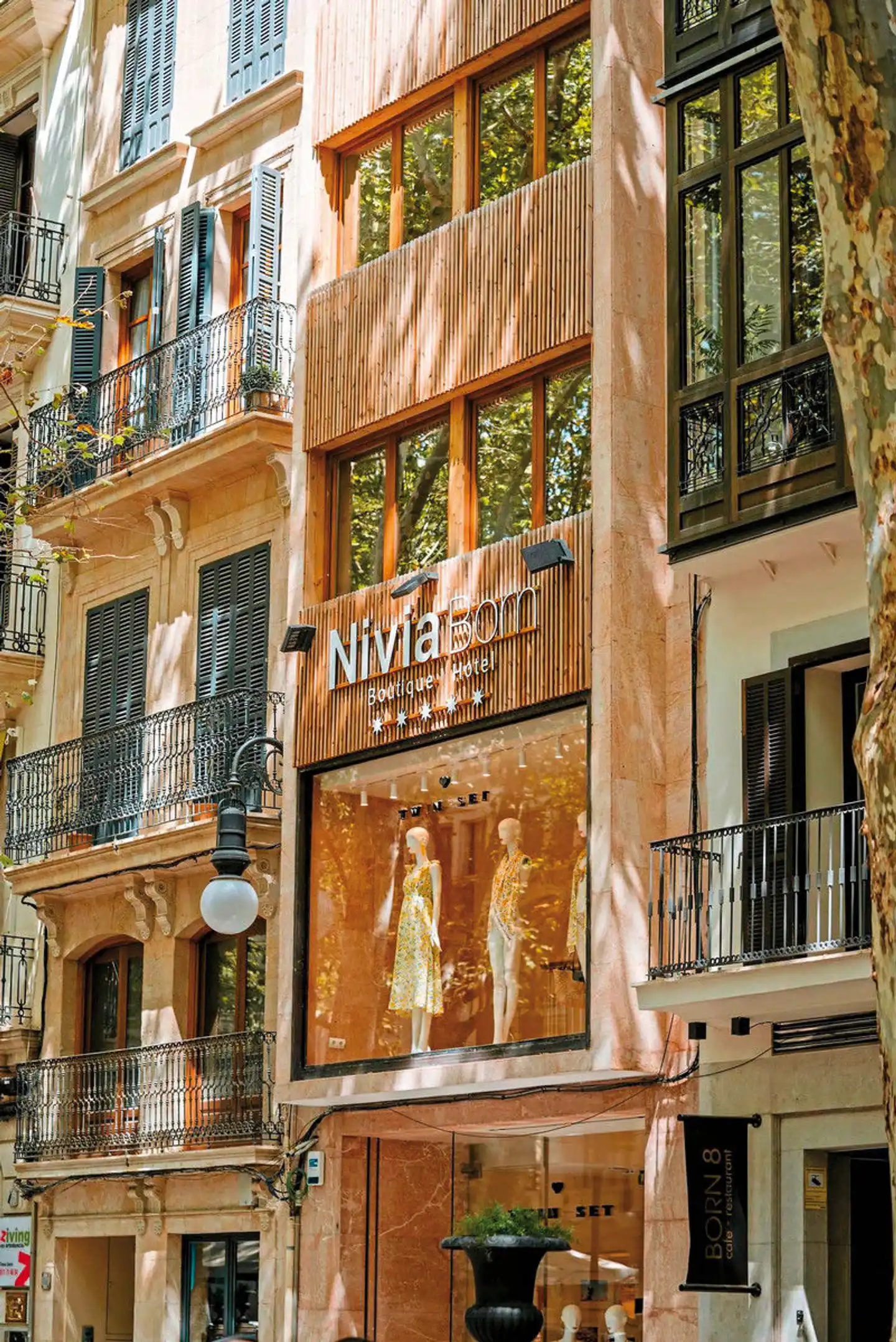 Nivia Born Boutique Aussenansicht