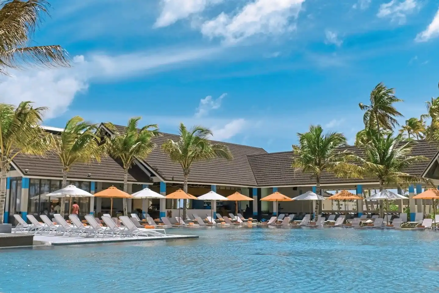 OBLU XPERIENCE Ailafushi Pool