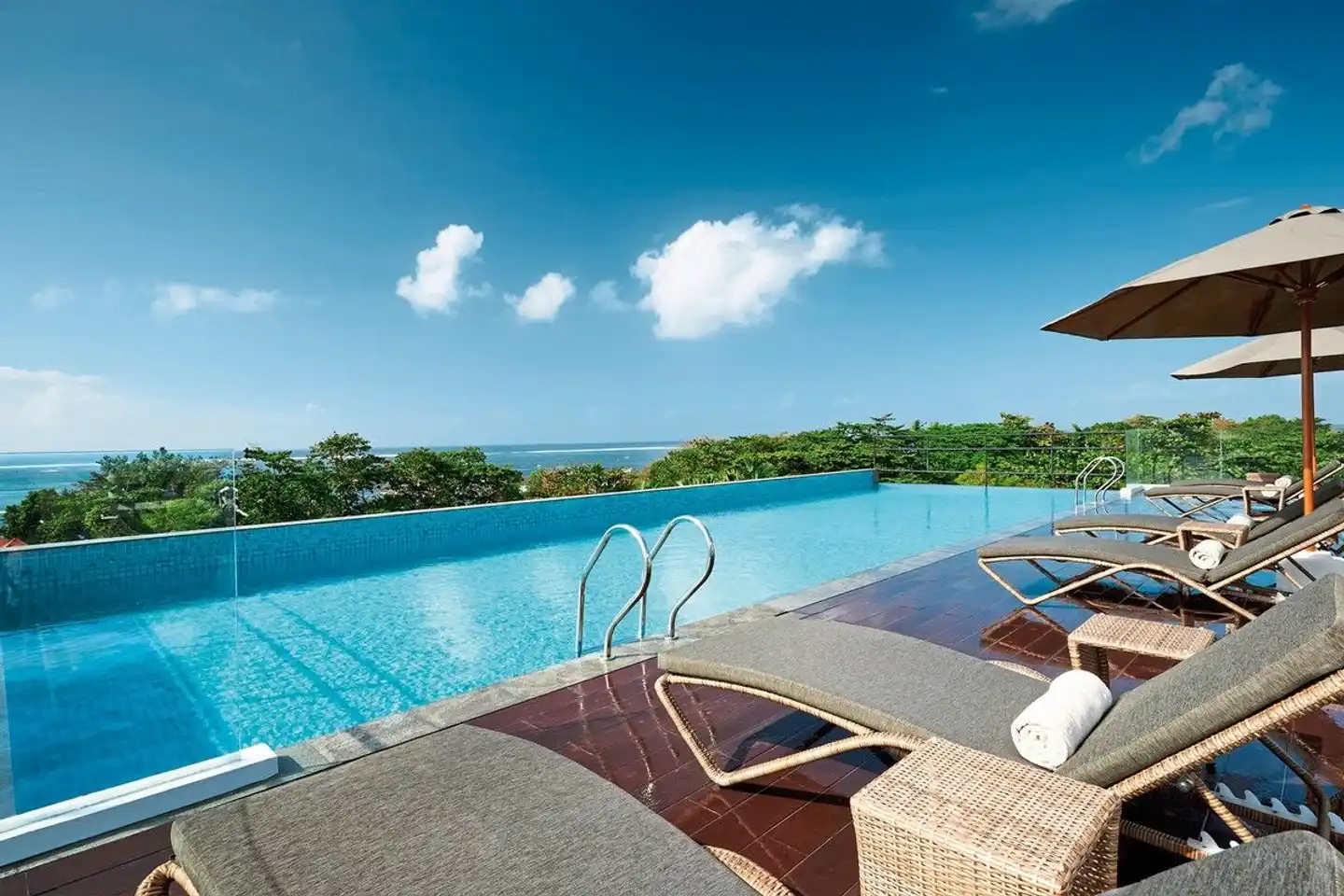 Holiday Inn Bali Sanur Pool