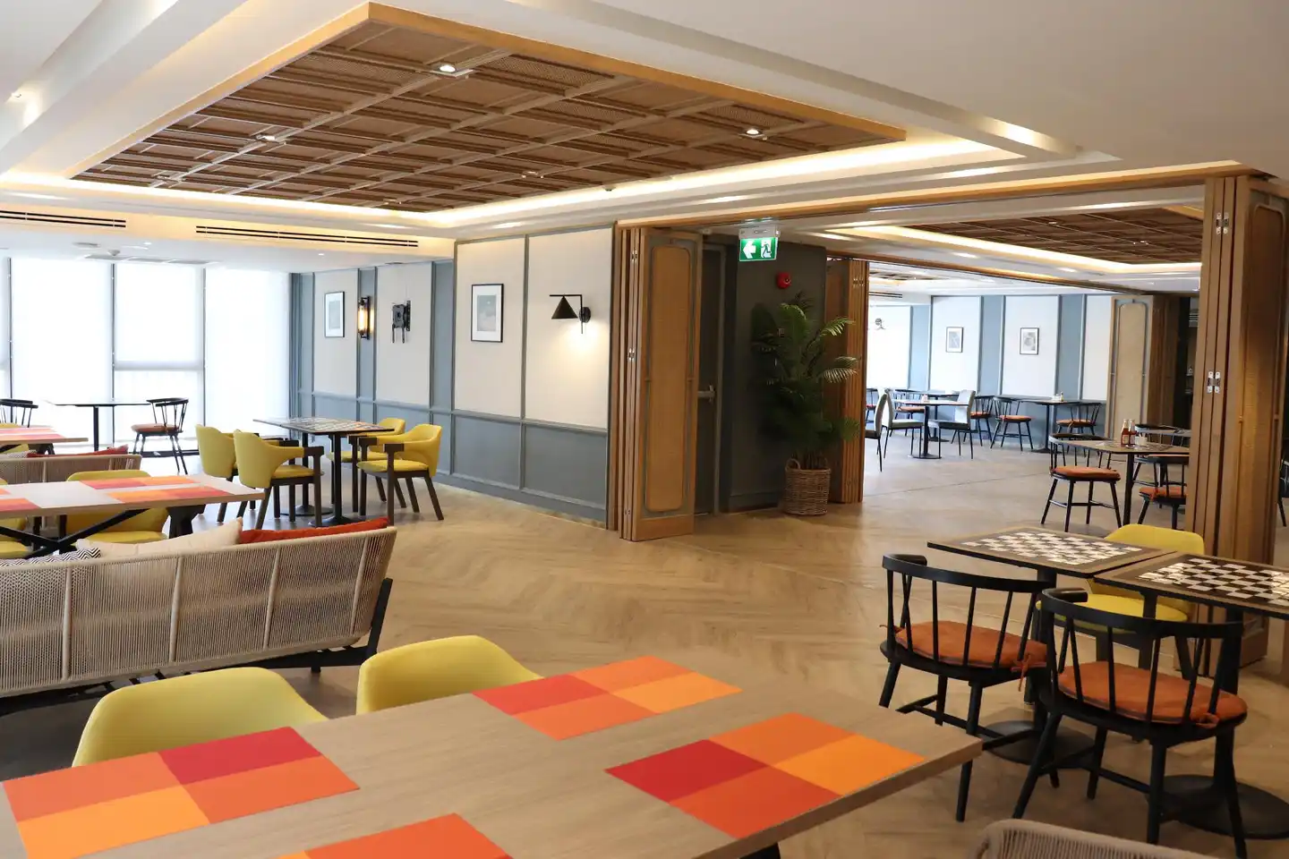 The Quart Ruamrudee by UHG Lobby