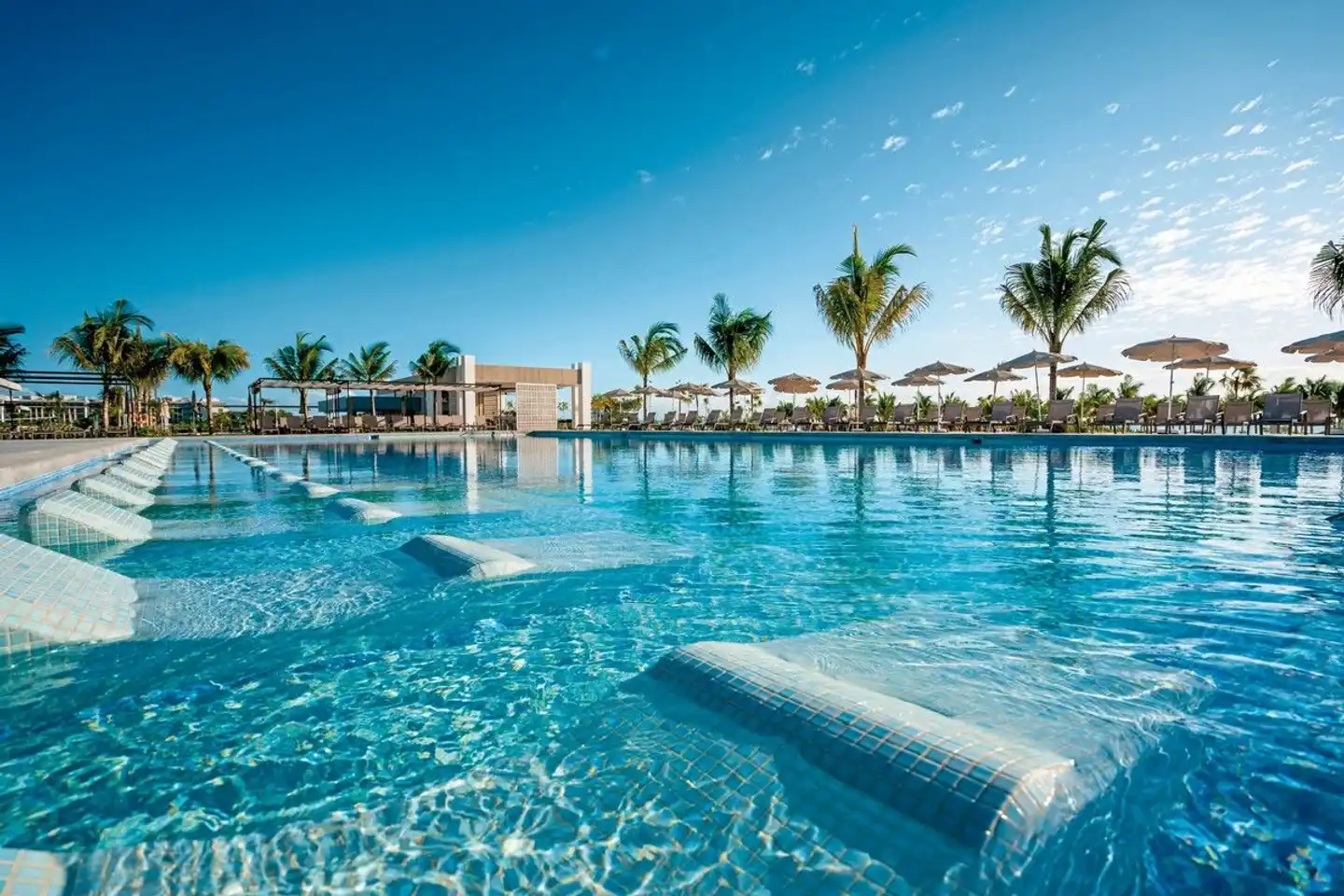 RIU Latino Pool