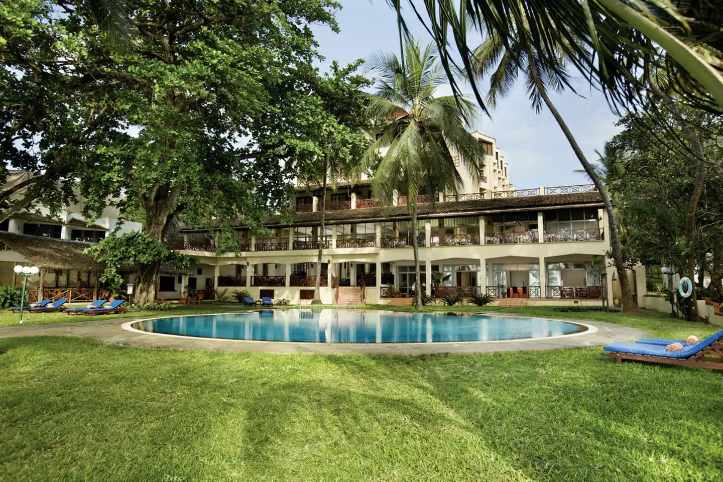 Neptune Beach Resort Aussenansicht