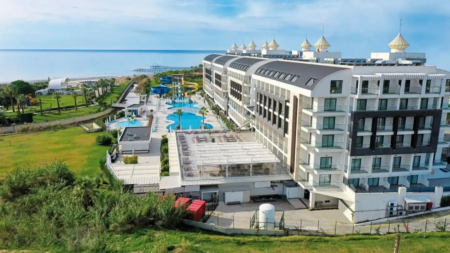 Diamond De Luxe Hotel & Spa Aussenansicht