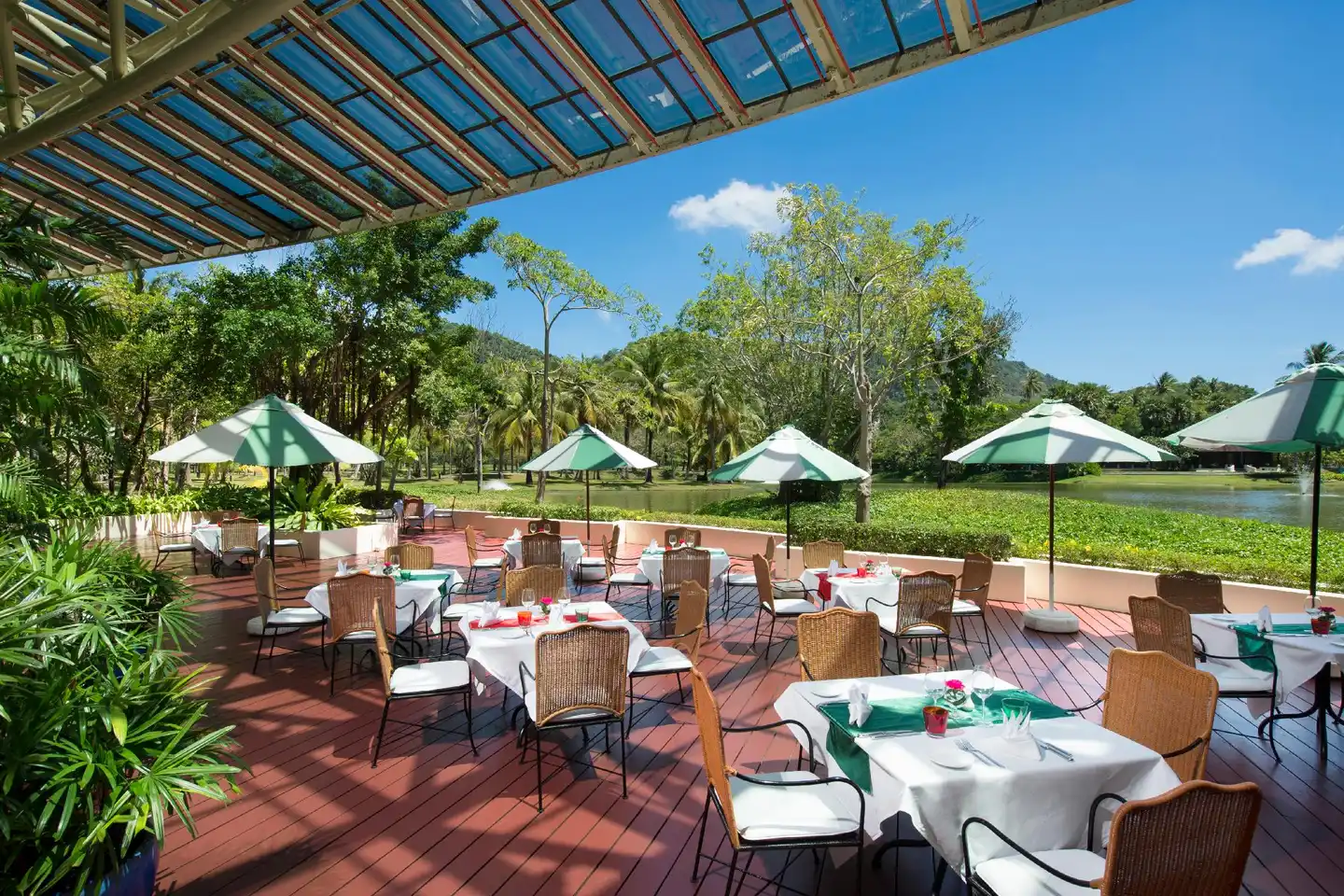 Pullman Phuket Karon Beach Resort Terrasse