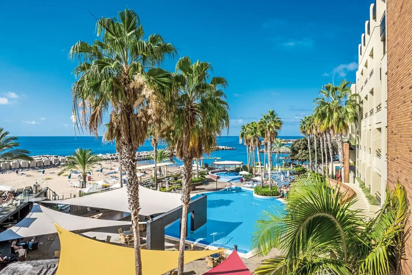 Calheta Beach Pool