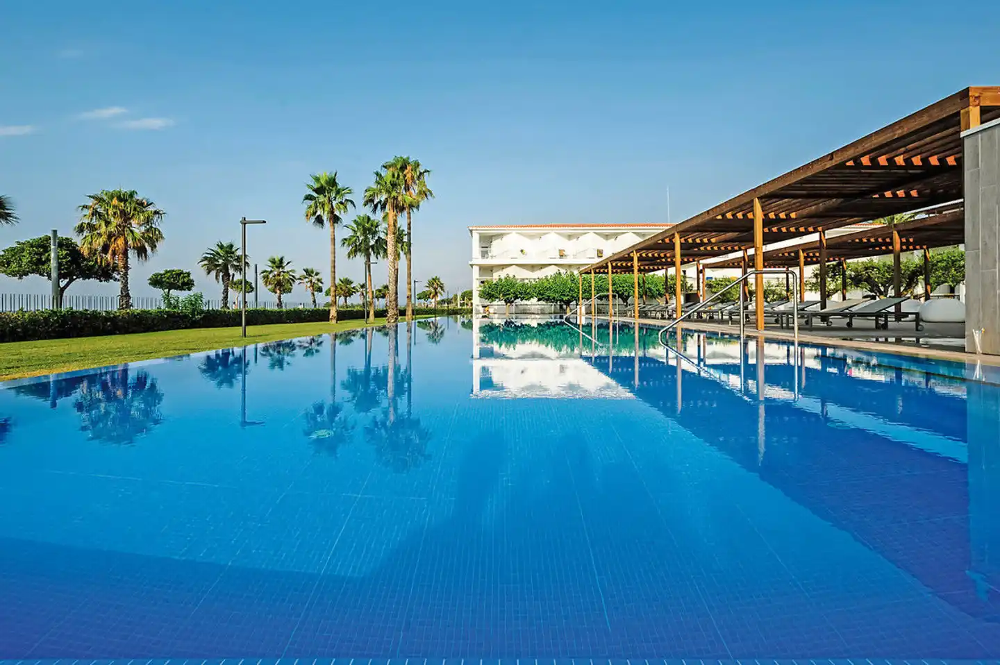 Estival Eldorado Resort Pool