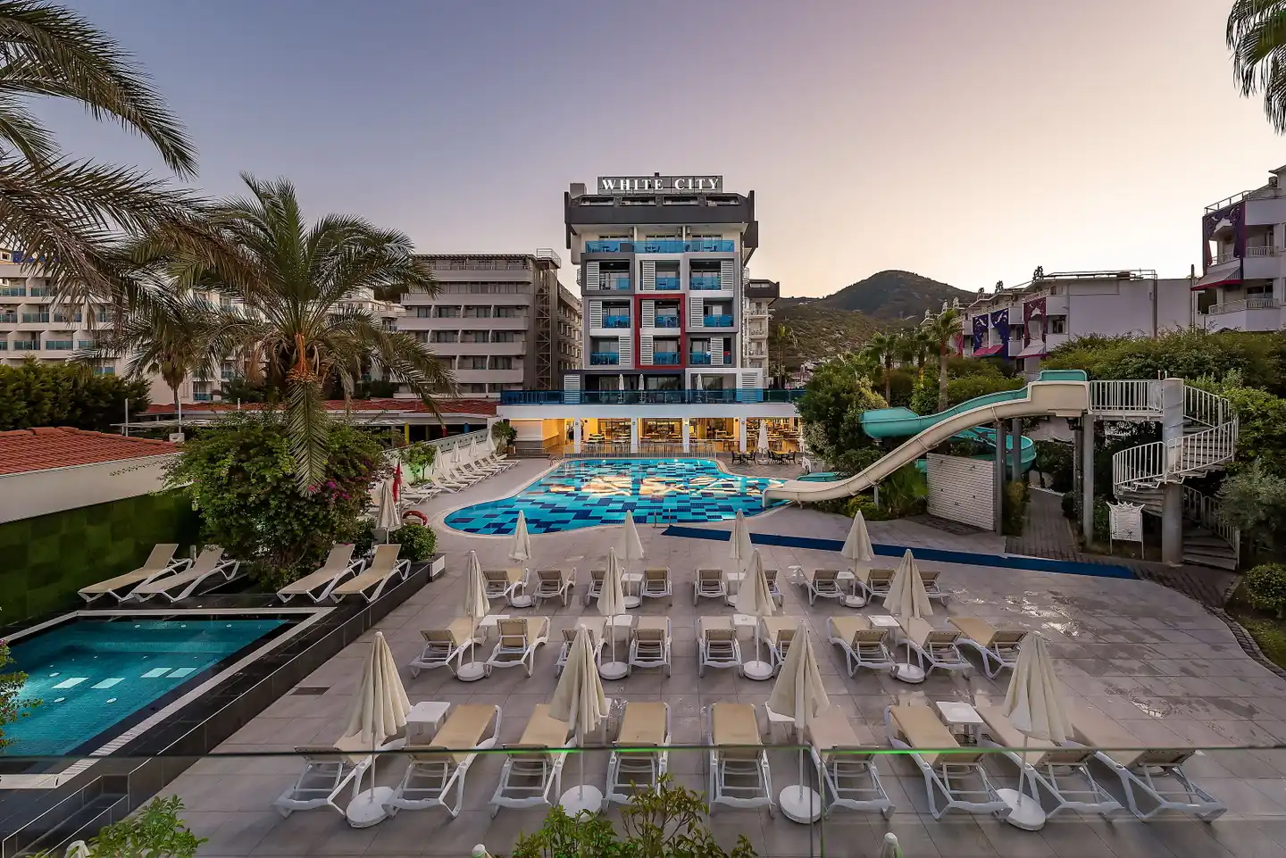 White City Beach Hotel - Adult Only Aussenansicht