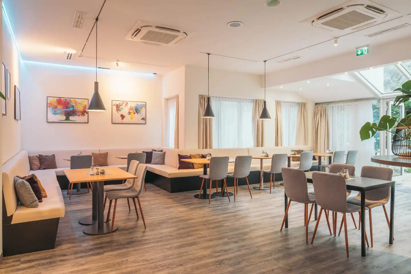 AWA Hotel Bar