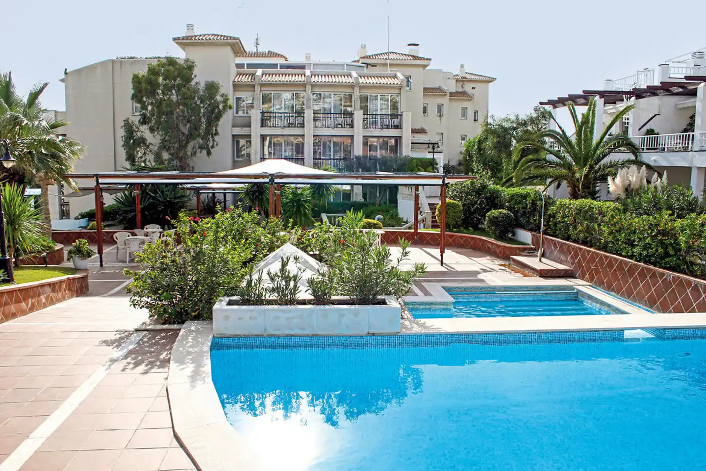 Estela Barcelona Pool