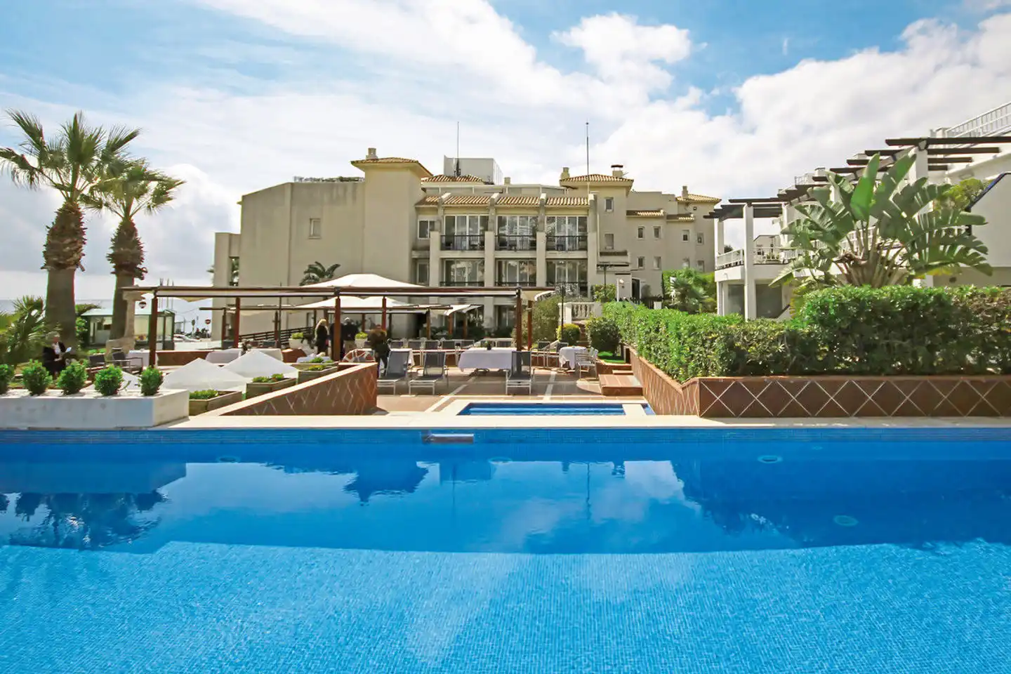 Estela Barcelona Pool