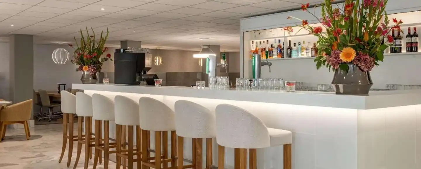 NH Amsterdam Schiphol Airport Bar