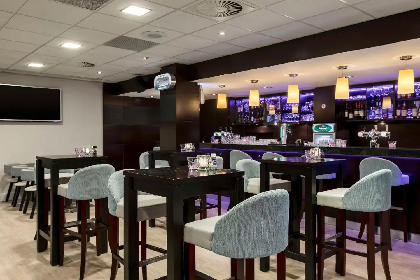 NH Amsterdam Schiphol Airport Bar