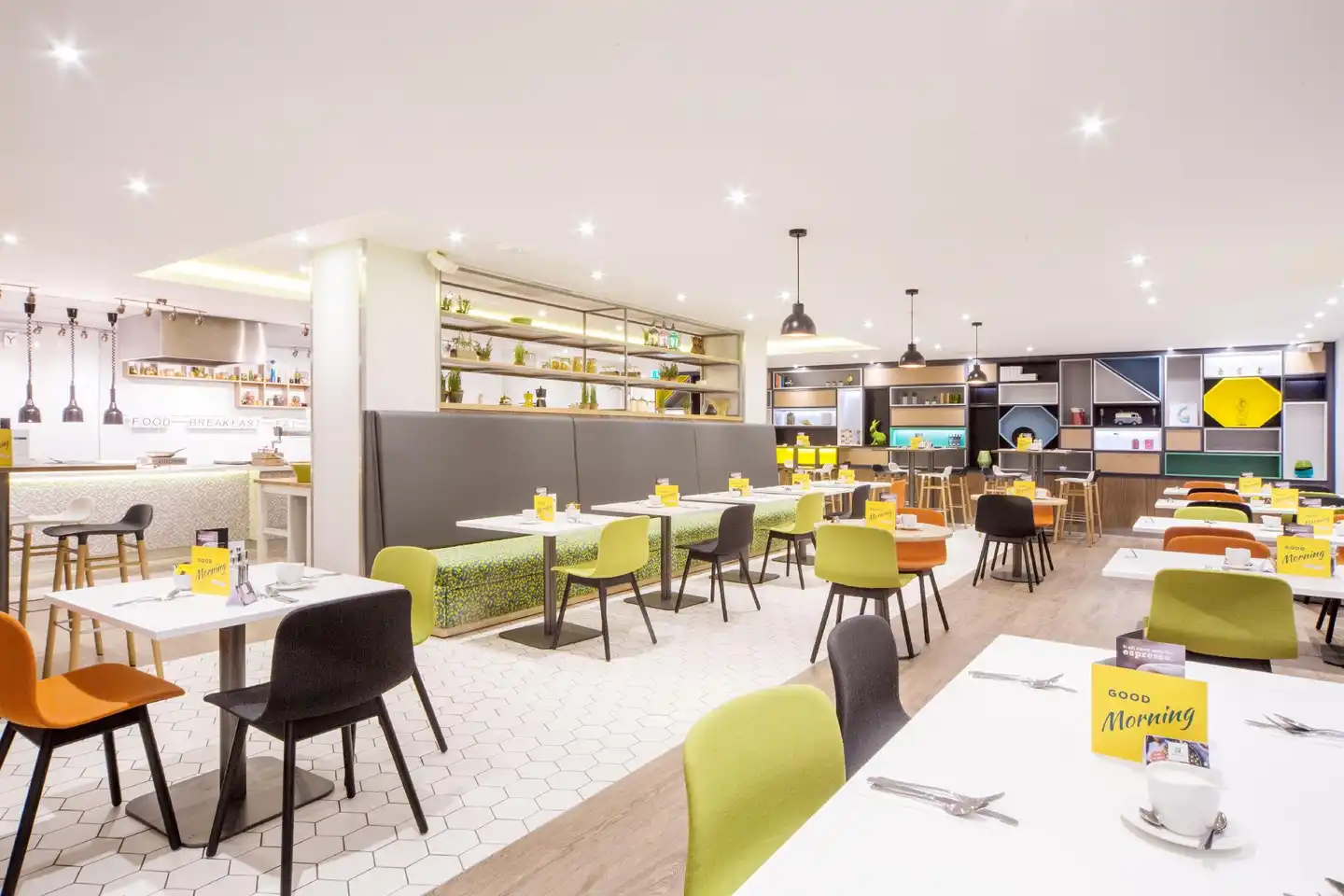 Holiday Inn London Gatwick Airport Bar