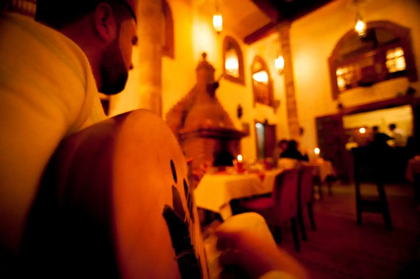 Riad Al Madina Bar